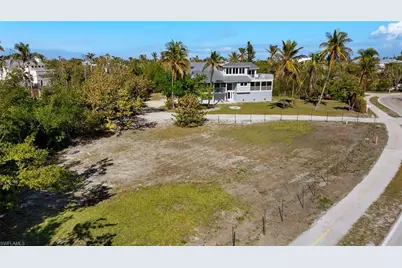 466 E Gulf Dr, Sanibel, FL 33957 - Photo 6