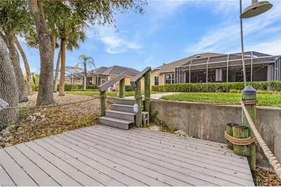 9262 Palm Island Cir, North Fort Myers, FL 33903 - Photo 4