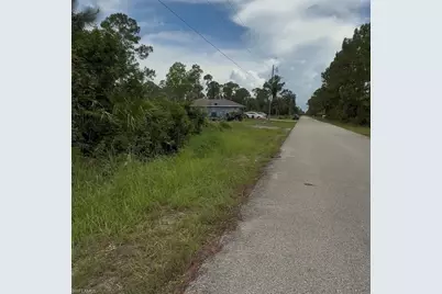 2018 Leroy Ave, Alva, FL 33920 - Photo 1
