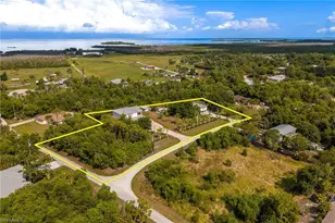 8787 Kodiak Ln, Saint James City, FL 33956 - Photo 2