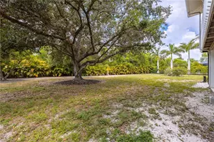 8787 Kodiak Ln, Saint James City, FL 33956 - Photo 40