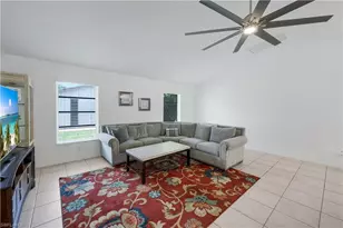 2526 SE 19th Pl, Cape Coral, FL 33904 - Photo 10