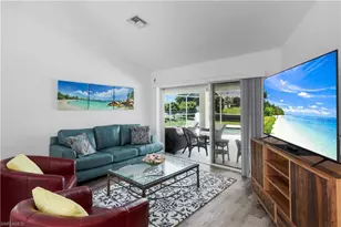 2526 SE 19th Pl, Cape Coral, FL 33904 - Photo 6