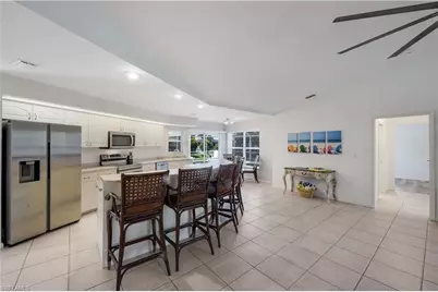 2526 SE 19th Pl, Cape Coral, FL 33904 - Photo 14