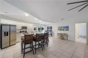 2526 SE 19th Pl, Cape Coral, FL 33904 - Photo 14