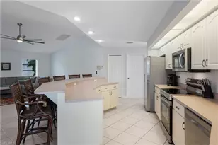 2526 SE 19th Pl, Cape Coral, FL 33904 - Photo 16