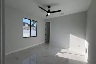 112 NE 6th St, Cape Coral, FL 33909 - Photo 16
