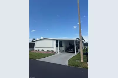 84 Poinsettia Dr, Fort Myers, FL 33905 - Photo 2