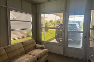 84 Poinsettia Dr, Fort Myers, FL 33905 - Photo 18