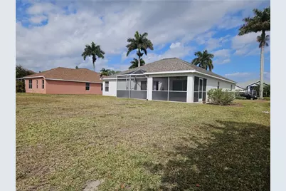 18300 Plumbago Ct, Lehigh Acres, FL 33972 - Photo 30