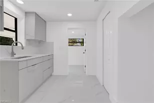 356 New York Dr, Fort Myers, FL 33905 - Photo 8