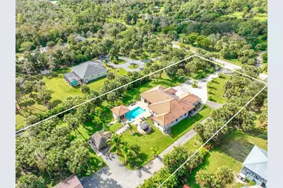 214 9th St NW, Naples, FL 34120 - Photo 2
