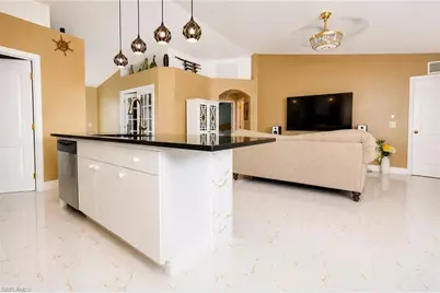 507 Diplomat Pkwy E, Cape Coral, FL 33909 - Photo 12