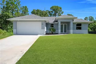 1605 E 6th St, Lehigh Acres, FL 33972 - Photo 4