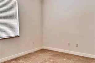 26527 Robin Way, Bonita Springs, FL 34135 - Photo 6