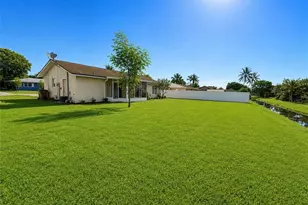 406 Parkside St, Lehigh Acres, FL 33936 - Photo 2