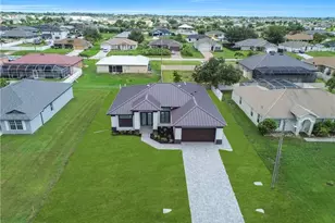 2204 NW 5th Terrace, Cape Coral, FL 33993 - Photo 4