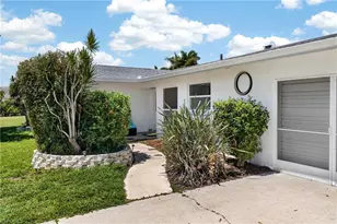 3114 SE 18th Ave, Cape Coral, FL 33904 - Photo 4