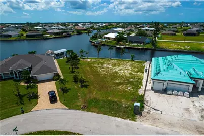 1414 NW 37th Pl, Cape Coral, FL 33993 - Photo 8