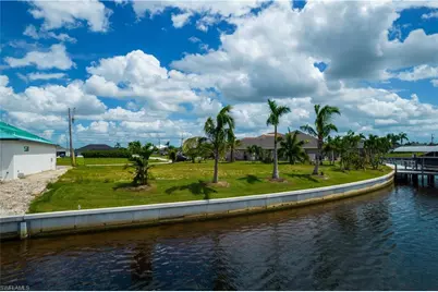 1414 NW 37th Pl, Cape Coral, FL 33993 - Photo 2