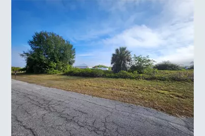 7020 Calder Cir, Labelle, FL 33935 - Photo 1