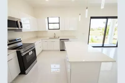 2725 Embers Pkwy W, Cape Coral, FL 33993 - Photo 10