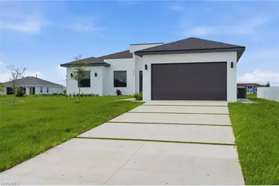 219 NE 15th Ter, Cape Coral, FL 33909 - Photo 6