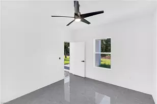 864 Chantilly St E, Lehigh Acres, FL 33974 - Photo 24