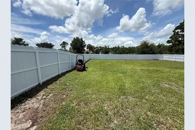 557 Oakshire Ln, Lehigh Acres, FL 33972 - Photo 16