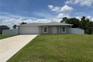557 Oakshire Ln, Lehigh Acres, FL 33972 - Photo 1