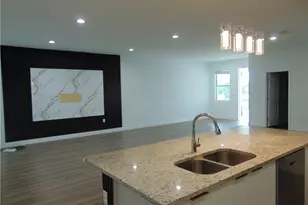 9020 E Castle Cir, Labelle, FL 33935 - Photo 6