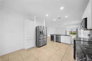 10464 Canal Brook Ln, Lehigh Acres, FL 33936 - Photo 10