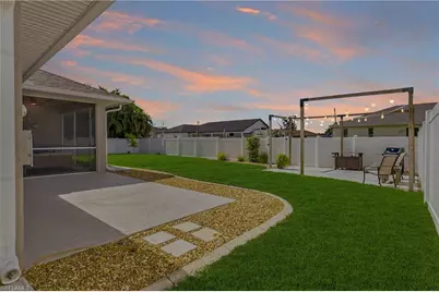 2658 SW 31st Ln, Cape Coral, FL 33914 - Photo 36