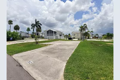 19681 Summerlin #51D Rd, Fort Myers, FL 33908 - Photo 8