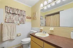 1564 Ixora Dr, North Fort Myers, FL 33917 - Photo 12