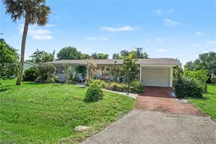 1564 Ixora Dr, North Fort Myers, FL 33917 - Photo 2