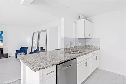 3225 E Riverside Dr #34C, Fort Myers, FL 33916 - Photo 10
