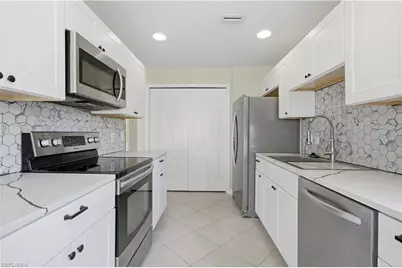 3010 Meandering Way #101, Fort Myers, FL 33905 - Photo 4