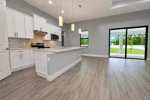 1012 Magnolia Ave, Lehigh Acres, FL 33972 - Photo 4