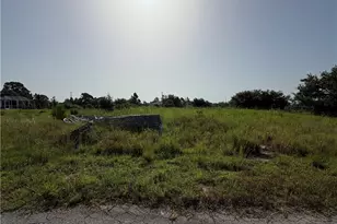 1261 Brookpark Ave, Fort Myers, FL 33913 - Photo 1