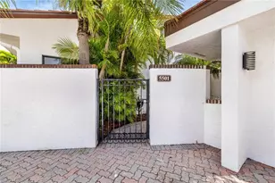 5501 Harbour Castle Dr, Fort Myers, FL 33907 - Photo 8