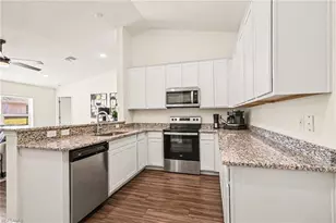318 NW 4th St, Cape Coral, FL 33993 - Photo 12