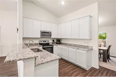 318 NW 4th St, Cape Coral, FL 33993 - Photo 14