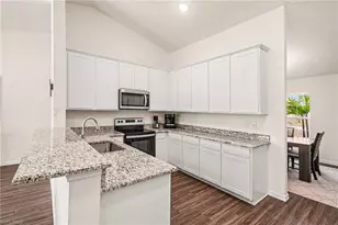 318 NW 4th St, Cape Coral, FL 33993 - Photo 14