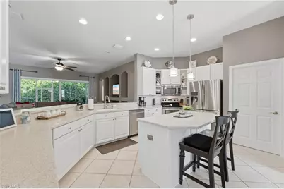 193 Skipping Stone Ln, Naples, FL 34119 - Photo 6