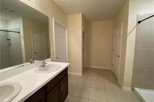 111 NW 9th St, Cape Coral, FL 33993 - Photo 12