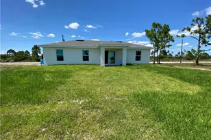 1906 Jacaranda Pkwy W, Cape Coral, FL 33993 - Photo 2