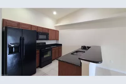 115 SE 12th Ter #115, Cape Coral, FL 33990 - Photo 6