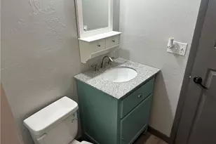 2124 NE 7th Pl, Cape Coral, FL 33909 - Photo 16