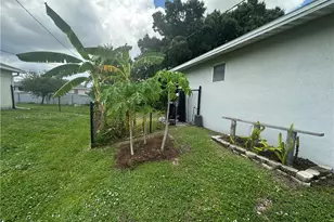 2124 NE 7th Pl, Cape Coral, FL 33909 - Photo 34